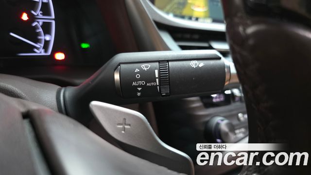 Лексус ES300h 2019 — миниатюра 17