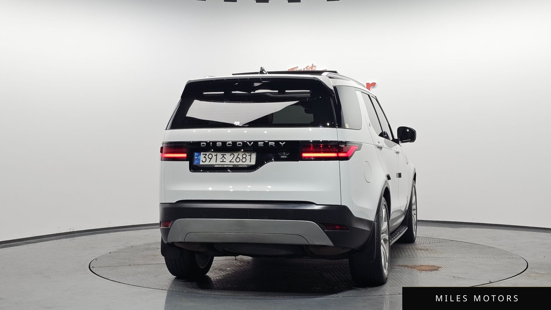 Land Rover 디스커버리 5 2022 — миниатюра 3