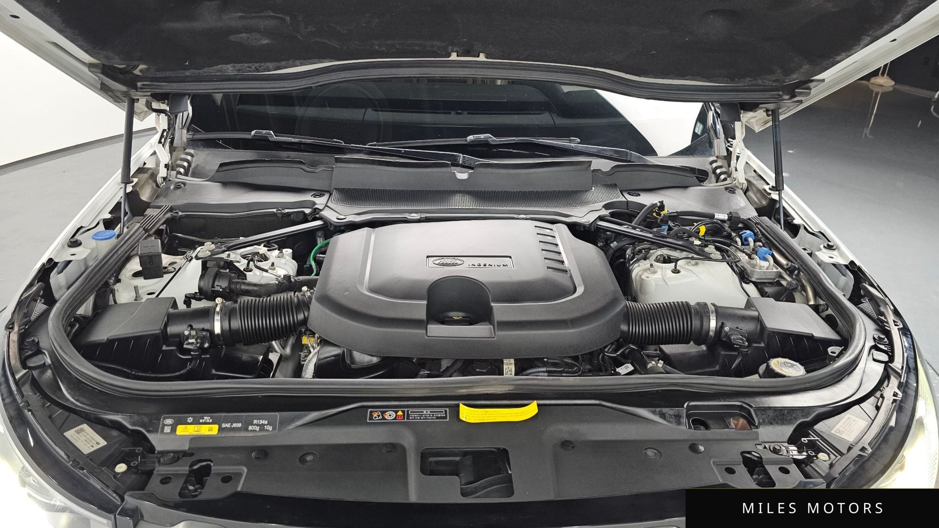 Land Rover 디스커버리 5 2022 — миниатюра 5