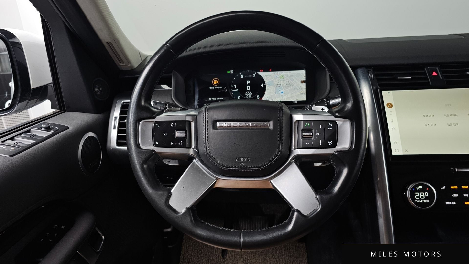 Land Rover 디스커버리 5 2022 — миниатюра 13