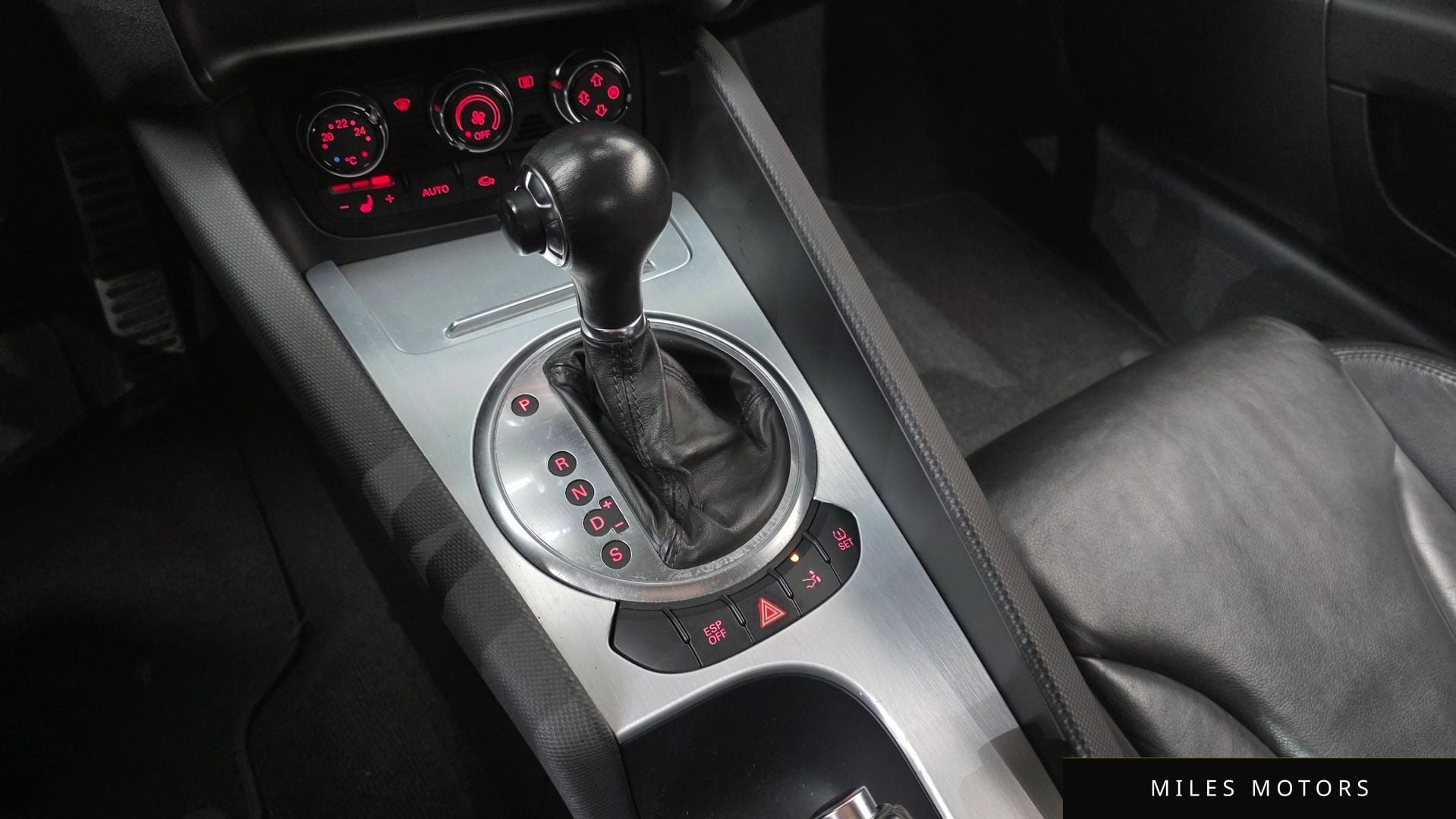 Audi TT 2008 — миниатюра 9