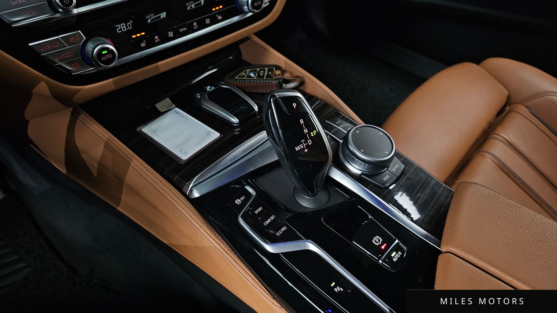 BMW 5 Series (G30) 2021 — миниатюра 9