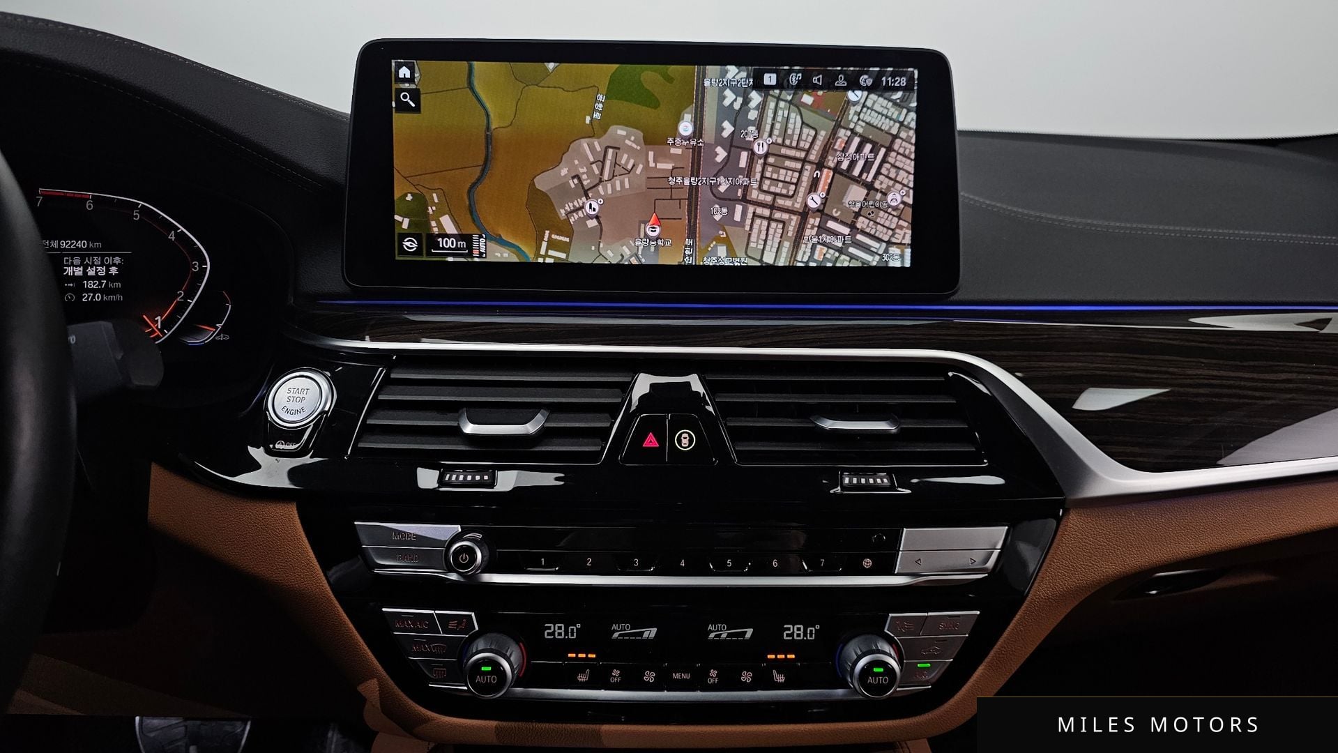 BMW 5 Series (G30) 2021 — миниатюра 16