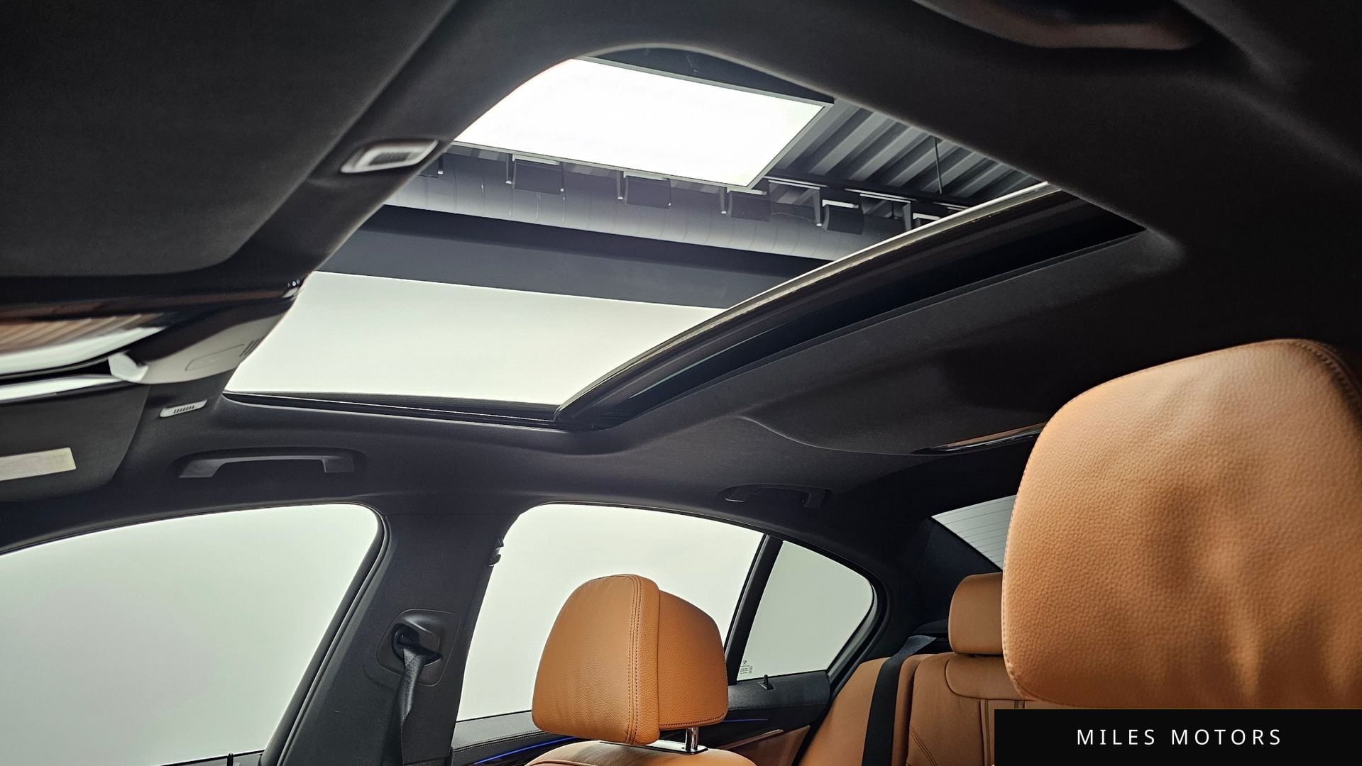 BMW 5 Series (G30) 2021 — миниатюра 19