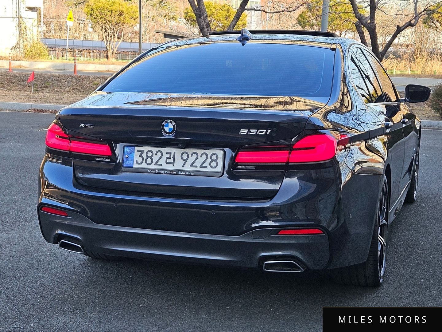 BMW 5 Series (G30) 2022 — миниатюра 6