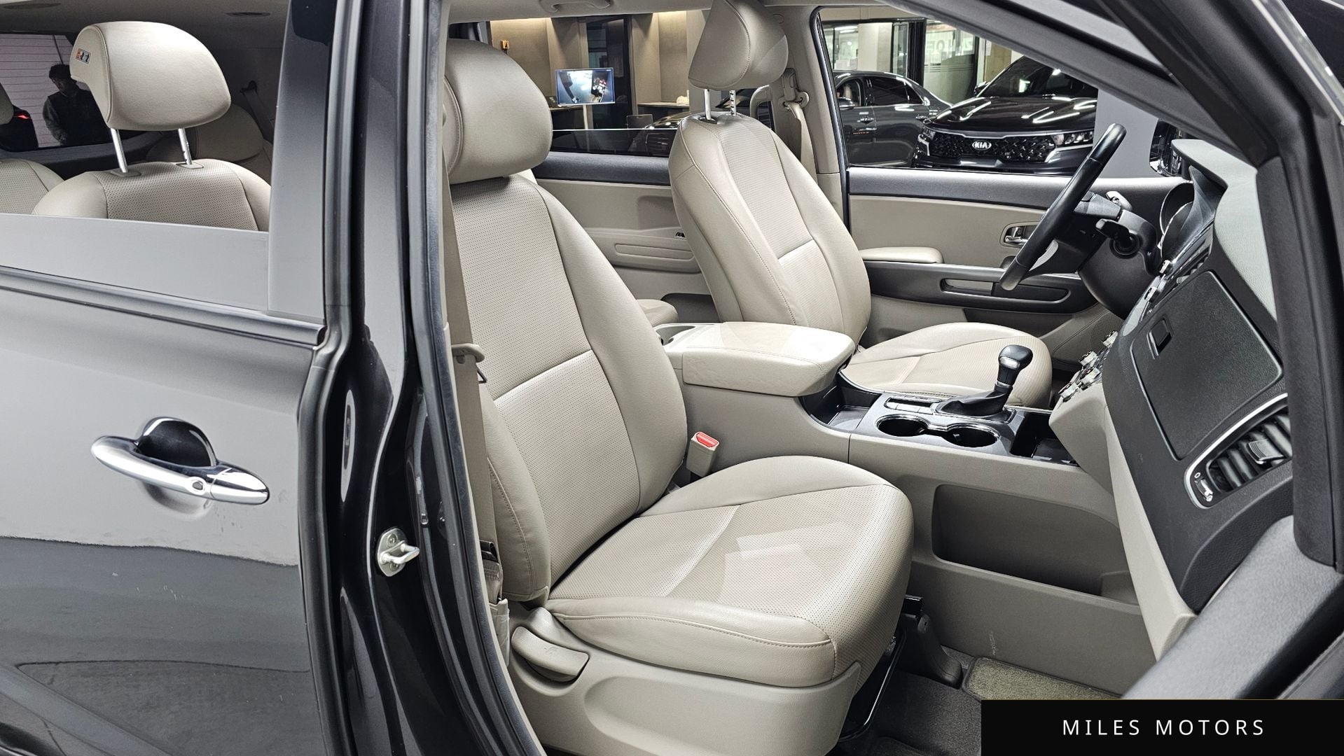 Kia Canival 2019 — миниатюра 10