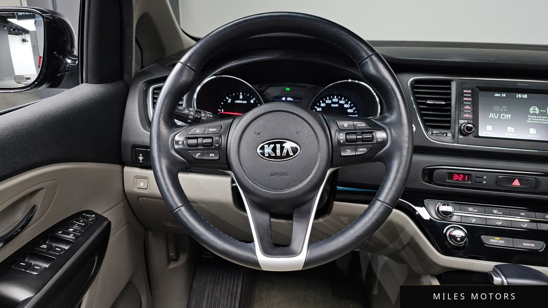 Kia Canival 2019 — миниатюра 13