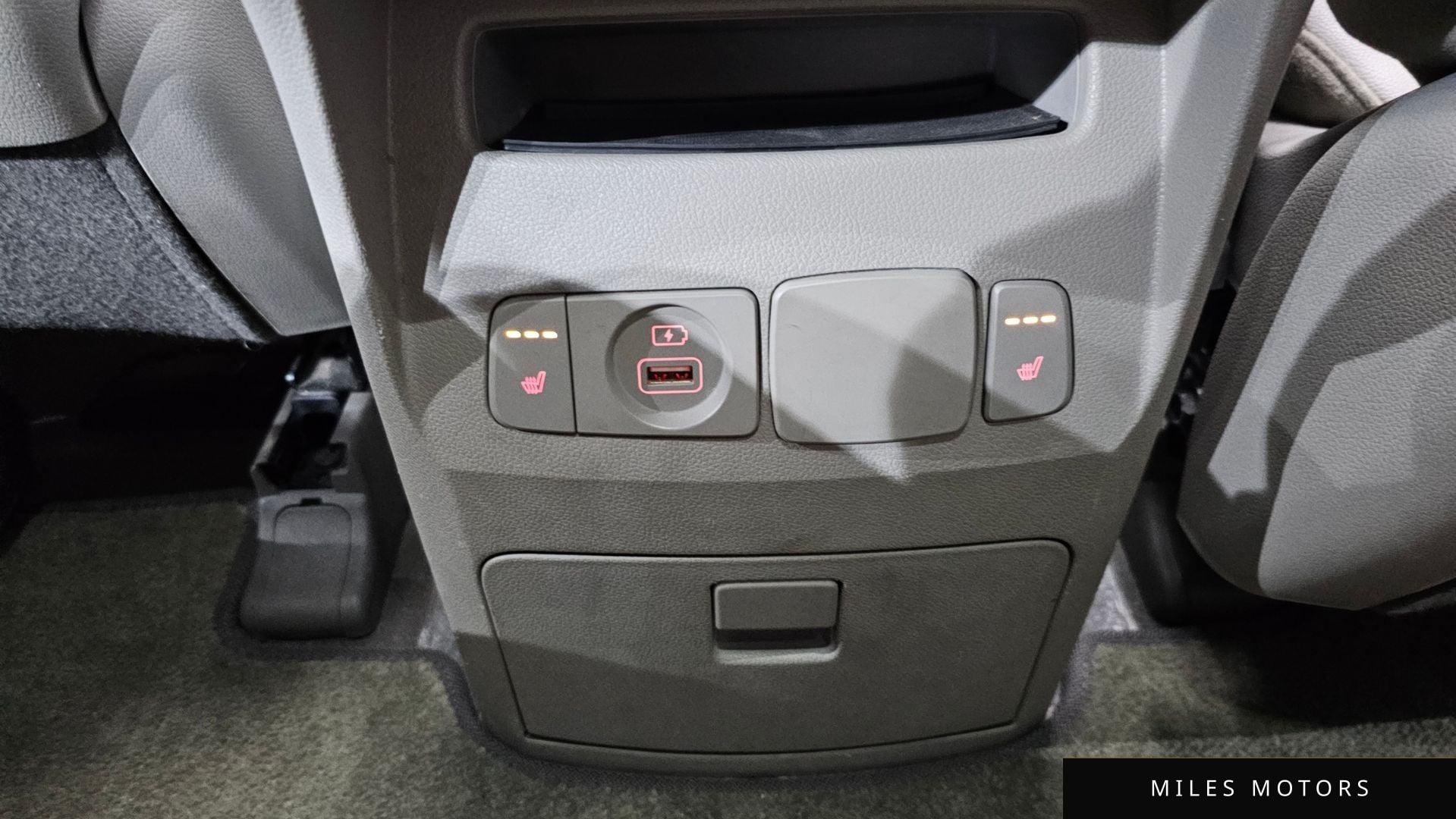 Kia Canival 2019 — миниатюра 19