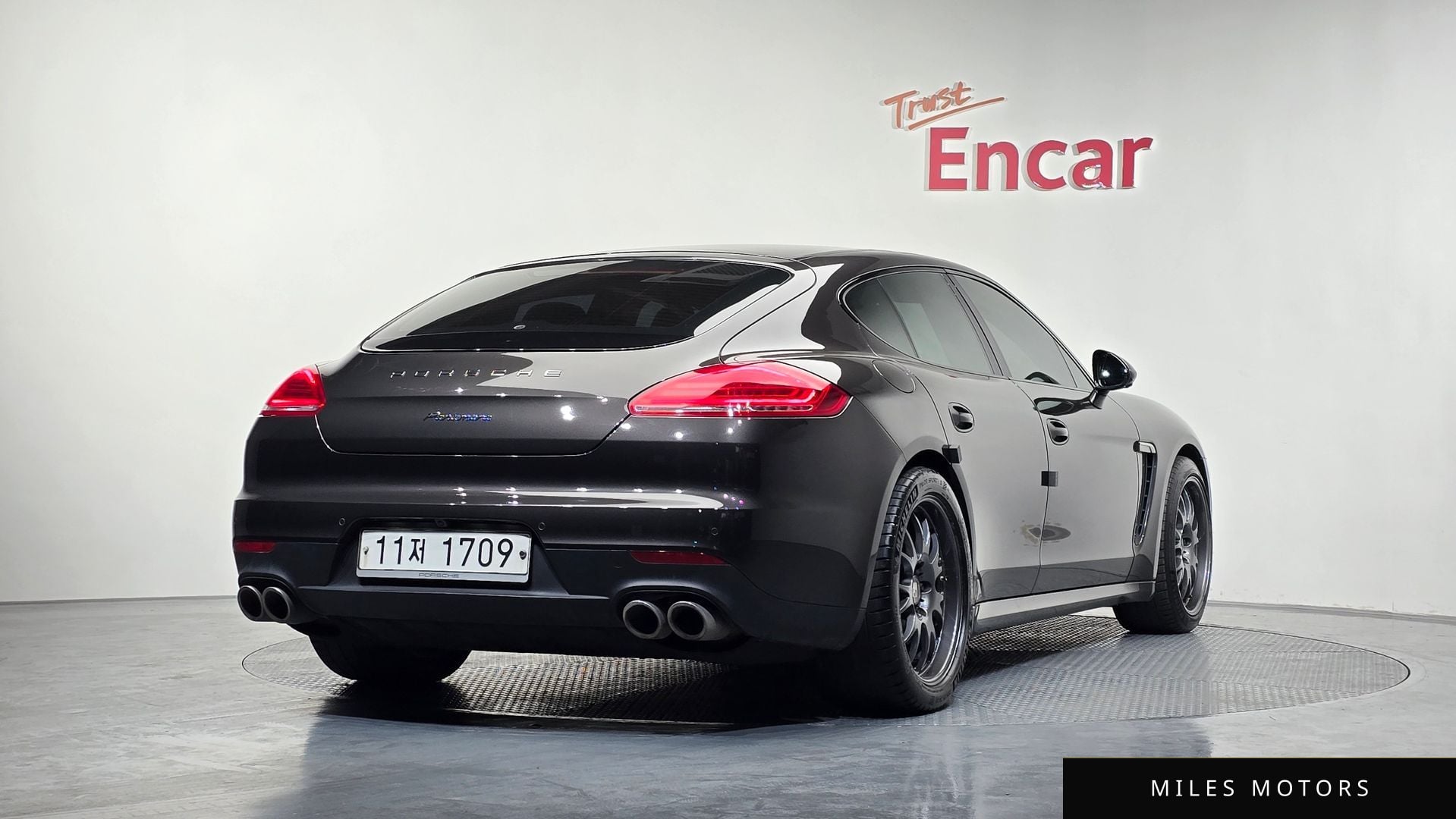 Porsche Panamera 2016 — миниатюра 2