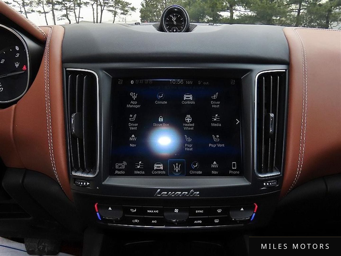 Maserati Levante 2018 — миниатюра 12