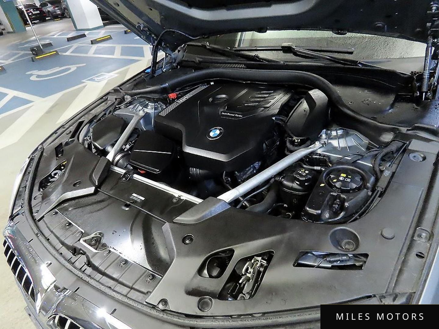 BMW 5 Series (G30) 2023 — миниатюра 19