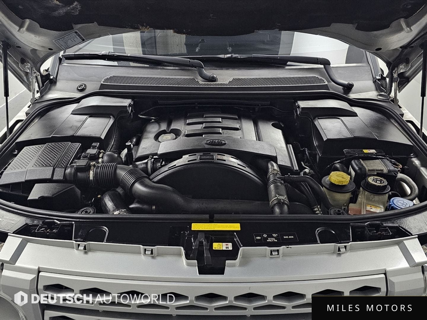 Land Rover Discovery 2013 — миниатюра 6