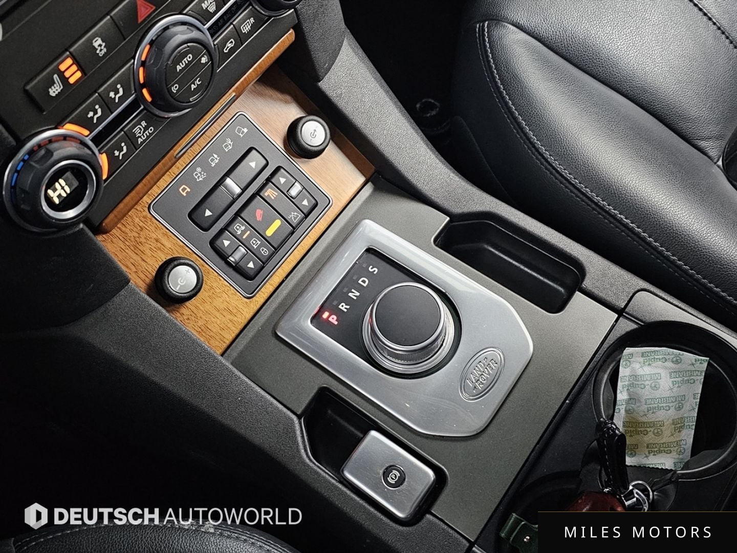 Land Rover Discovery 2013 — миниатюра 9