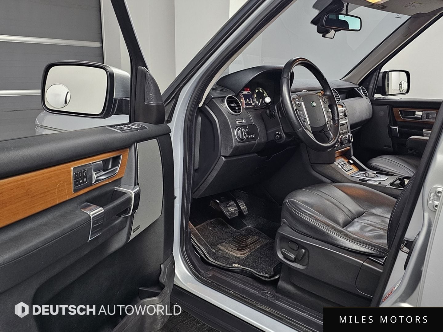 Land Rover Discovery 2013 — миниатюра 11