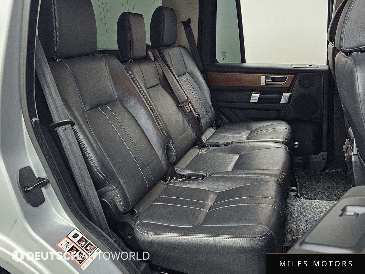 Land Rover Discovery 2013 — миниатюра 12