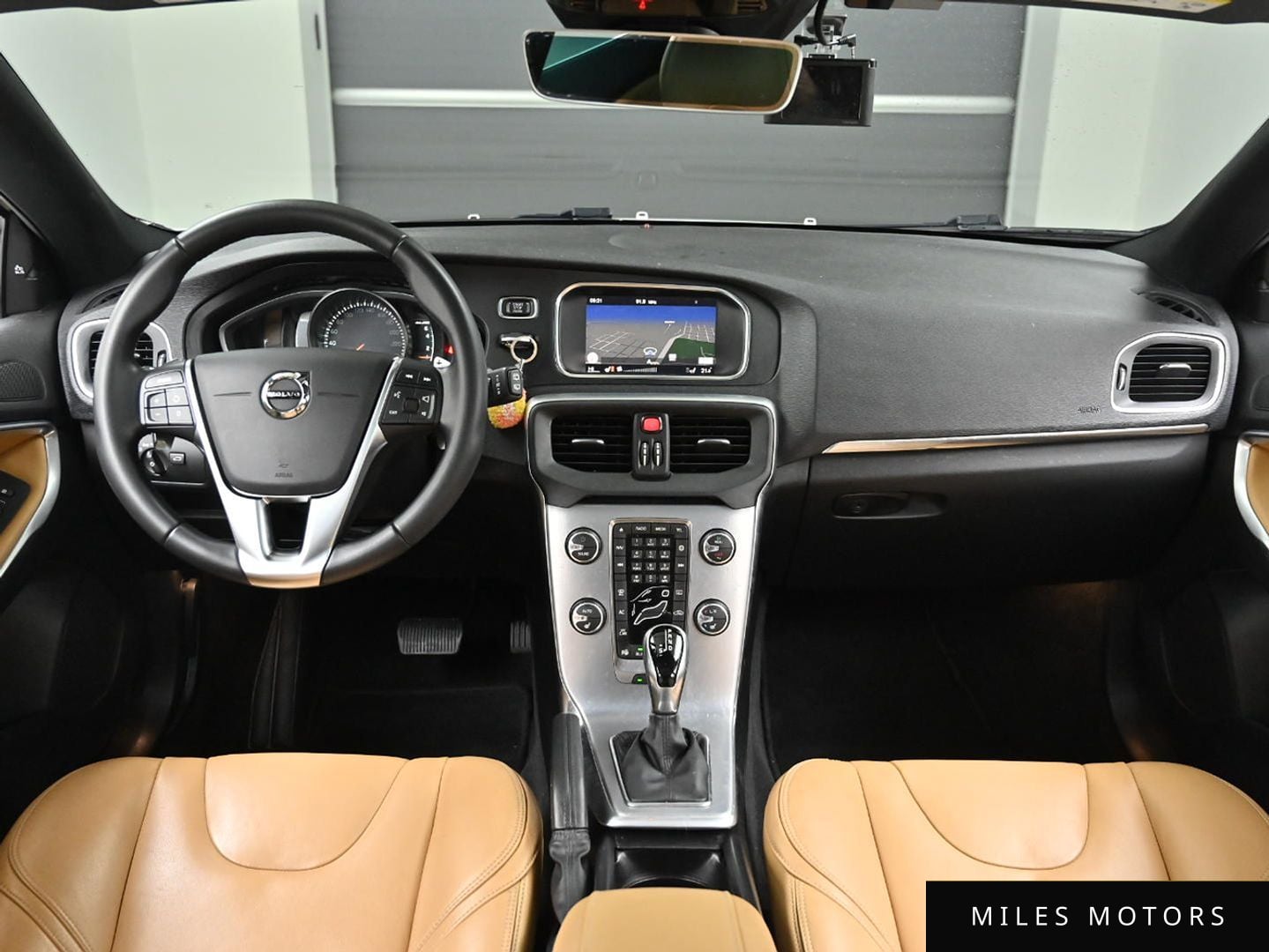Volvo V40 2018 — миниатюра 8