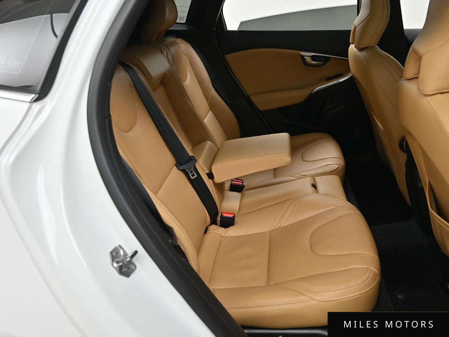 Volvo V40 2018 — миниатюра 13