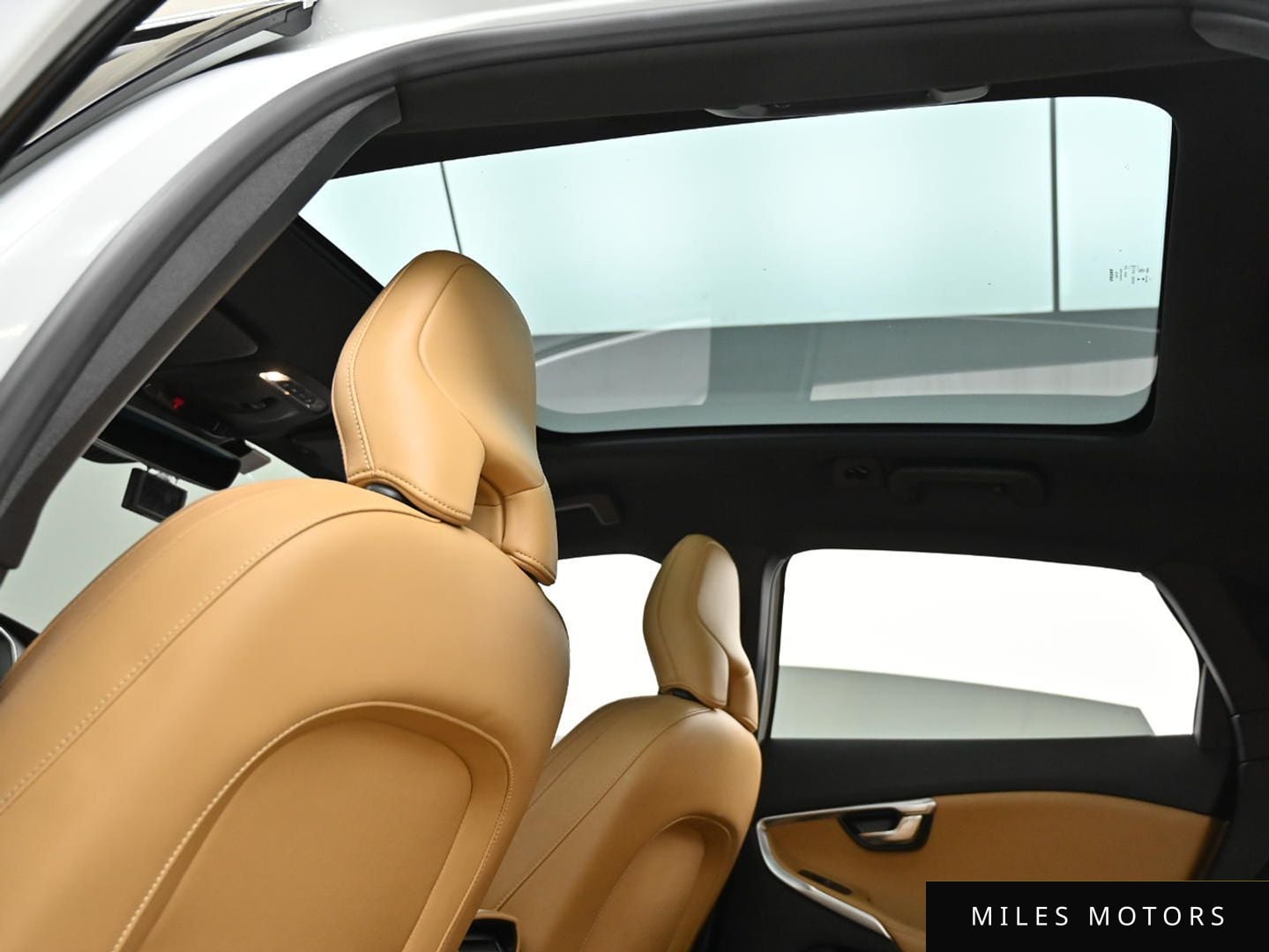 Volvo V40 2018 — миниатюра 19