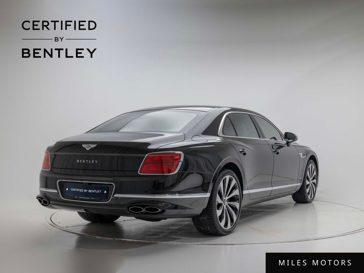 Bentley Flying Spur 2024 — миниатюра 4