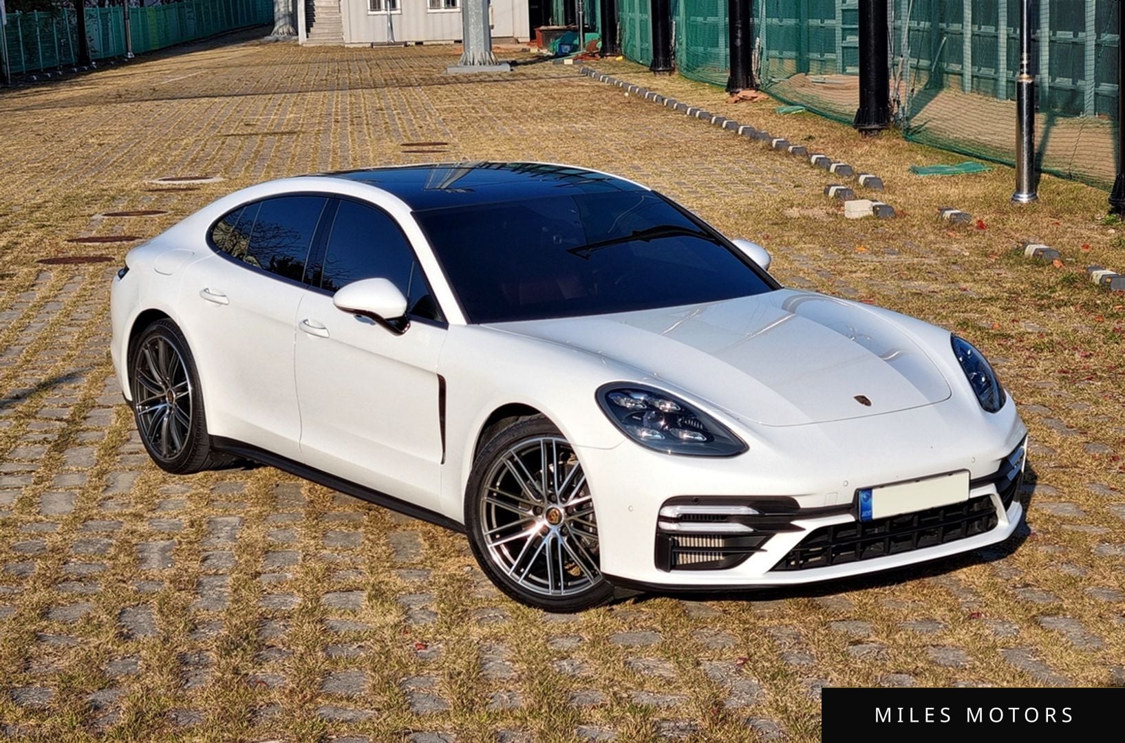 Porsche Panamera 2021 — миниатюра 4