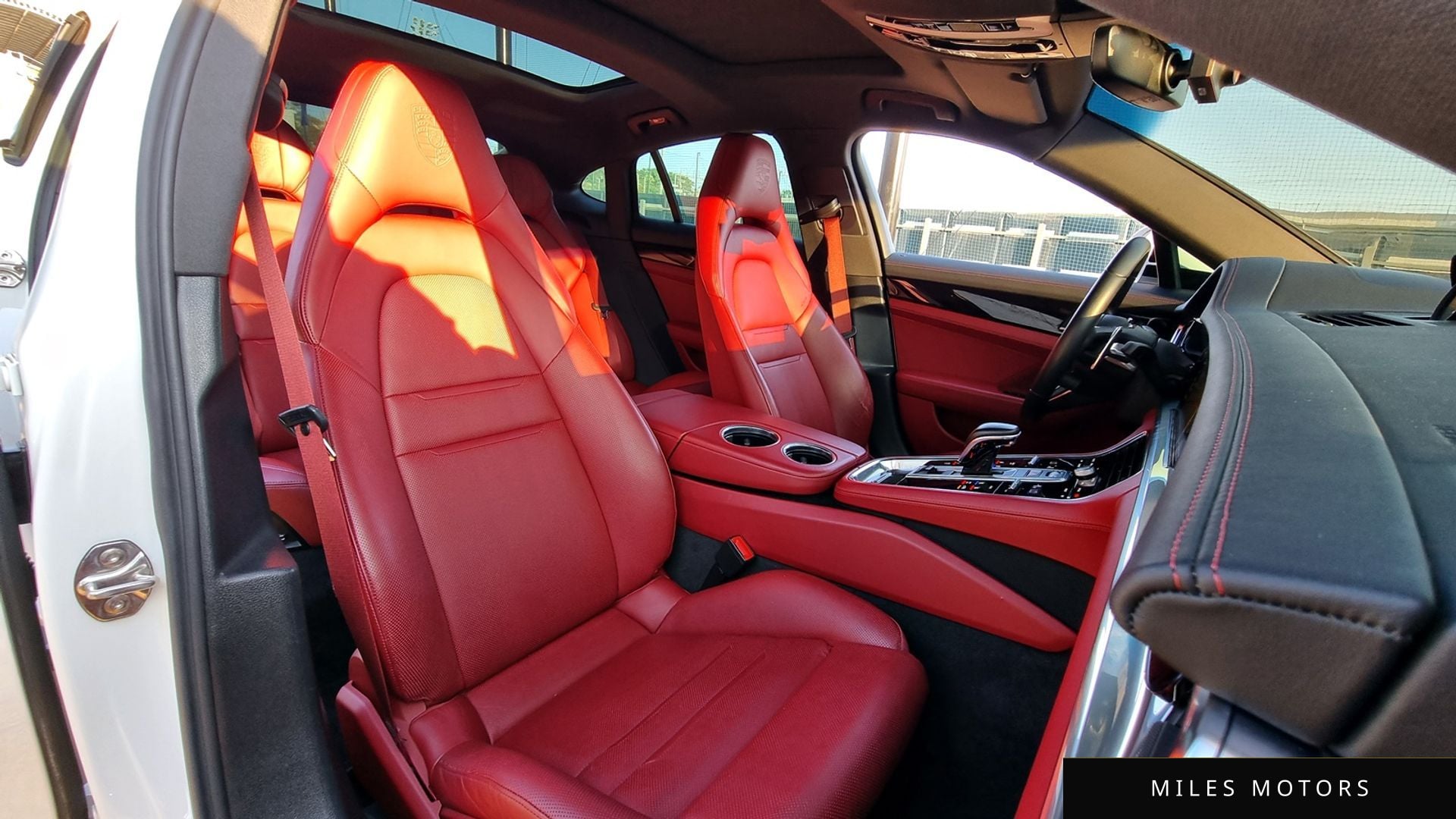 Porsche Panamera 2021 — миниатюра 10