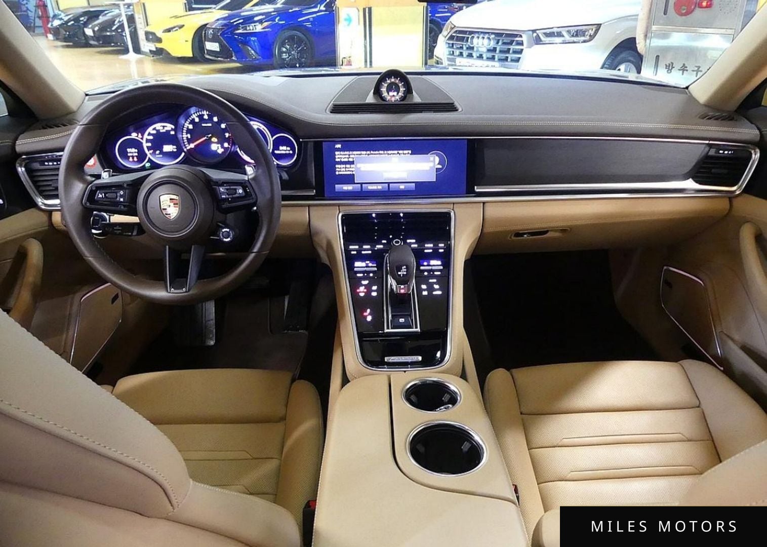 Porsche Panamera 2022 — миниатюра 10