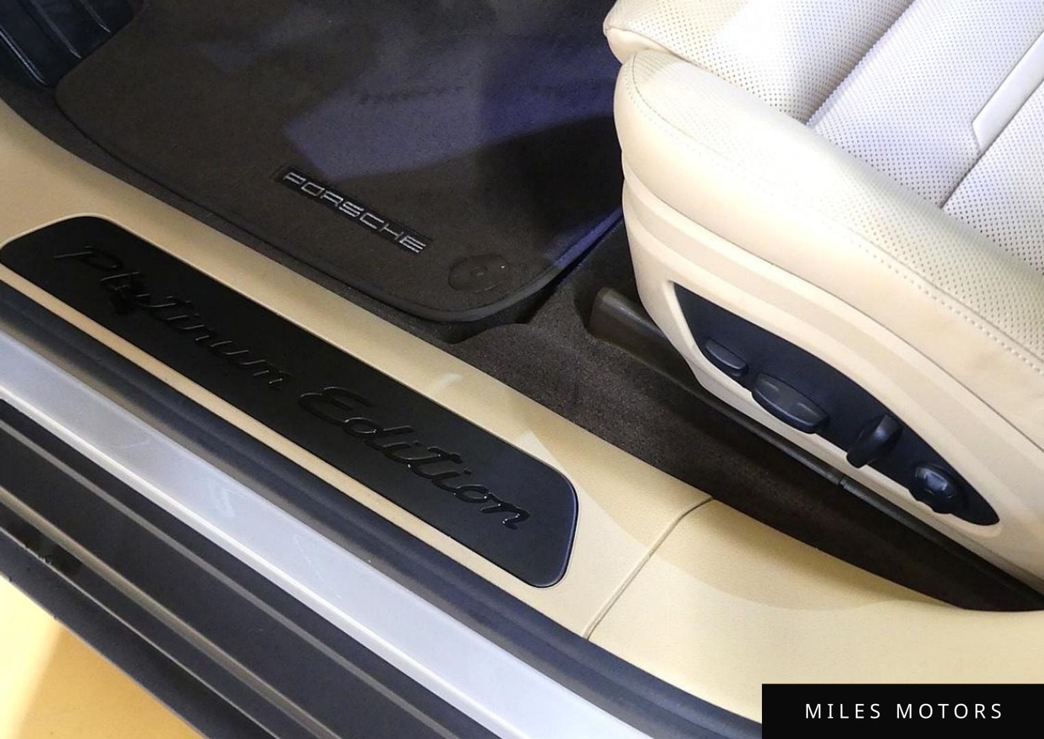 Porsche Panamera 2022 — миниатюра 12