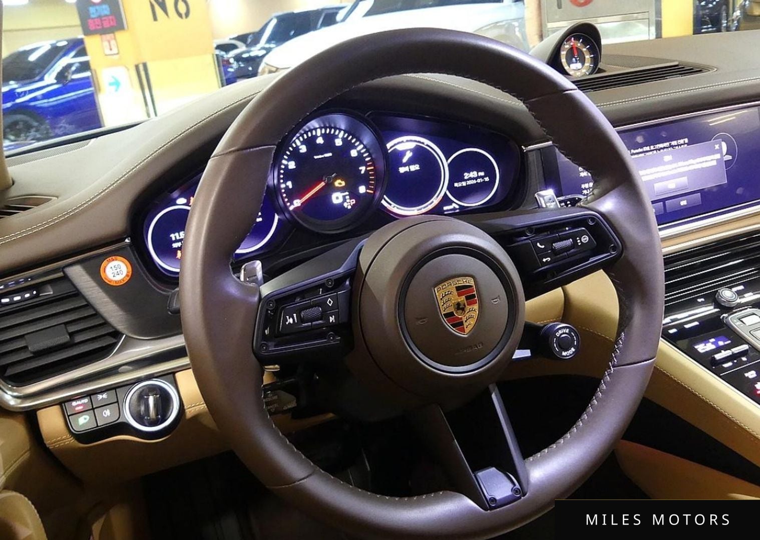 Porsche Panamera 2022 — миниатюра 13
