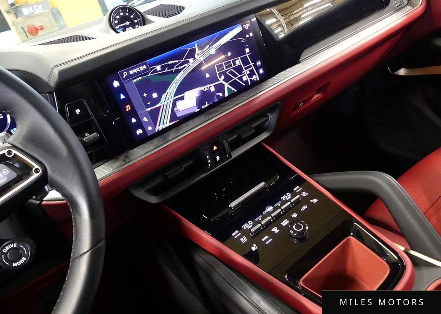 Porsche Cayenne 2025 — миниатюра 19