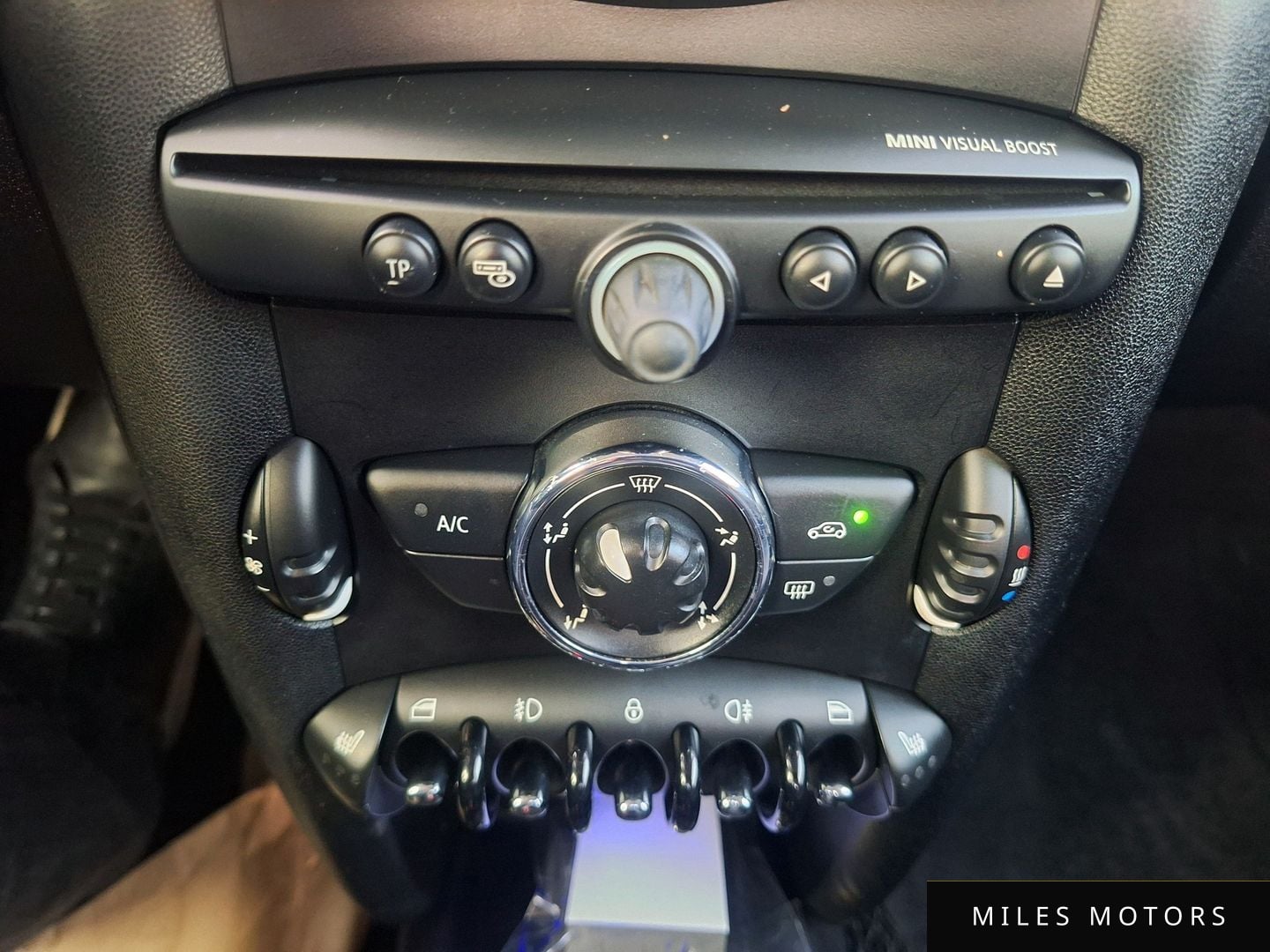 MINI 쿠퍼 2013 — миниатюра 12