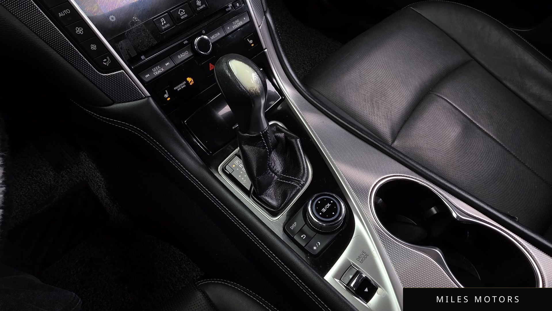 Infiniti Q50 2016 — миниатюра 9