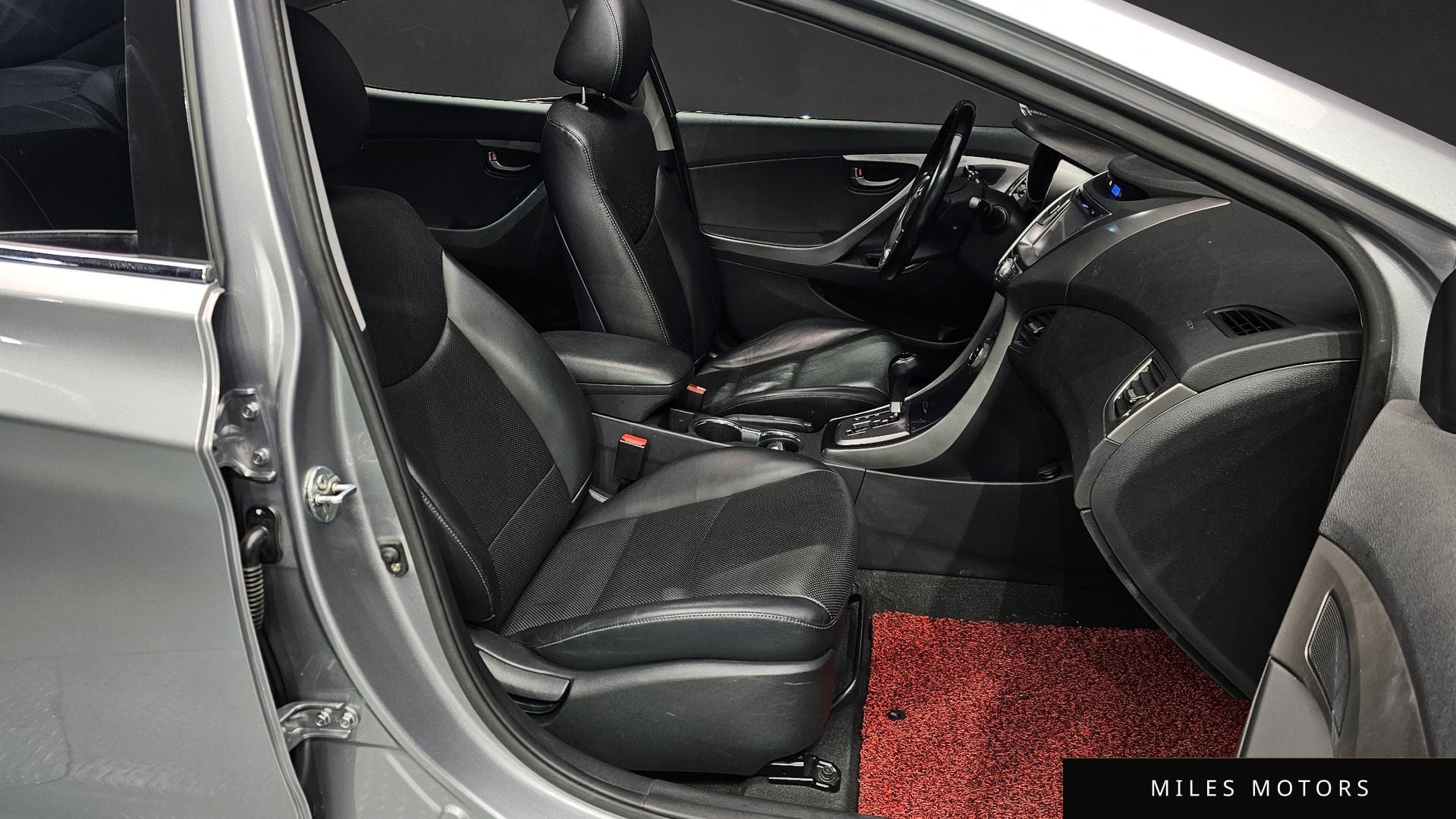 Hyundai AVANTE 2013 — миниатюра 10