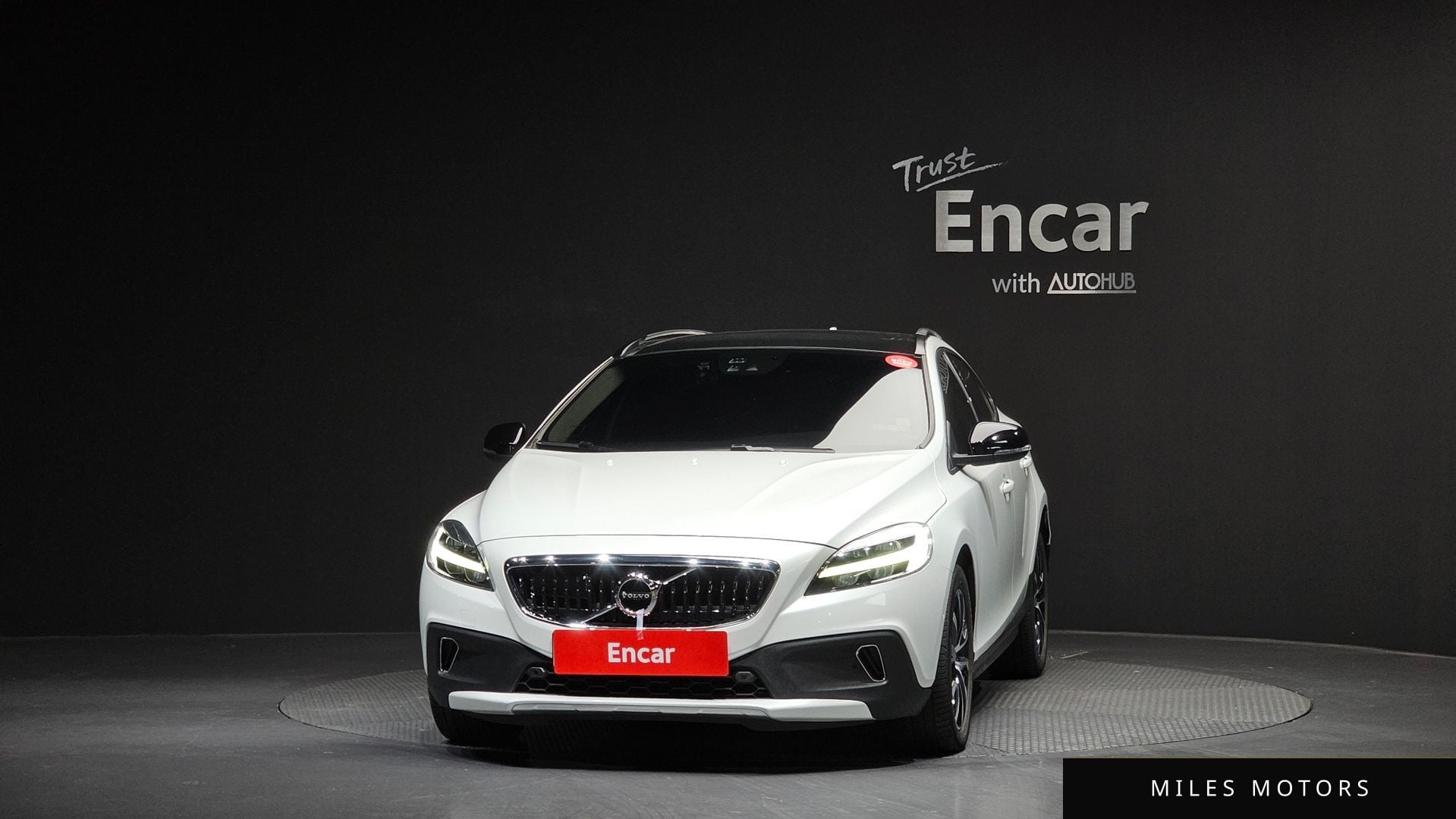 Volvo V40 2019 — миниатюра 3