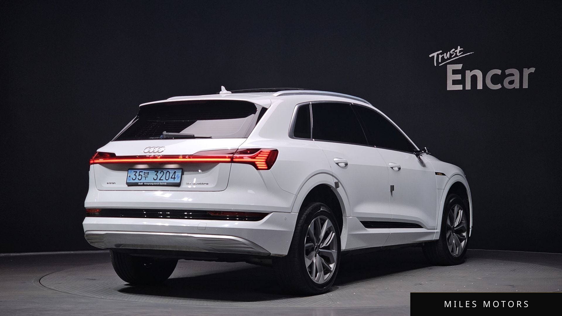 Audi e-tron 2021 — миниатюра 2