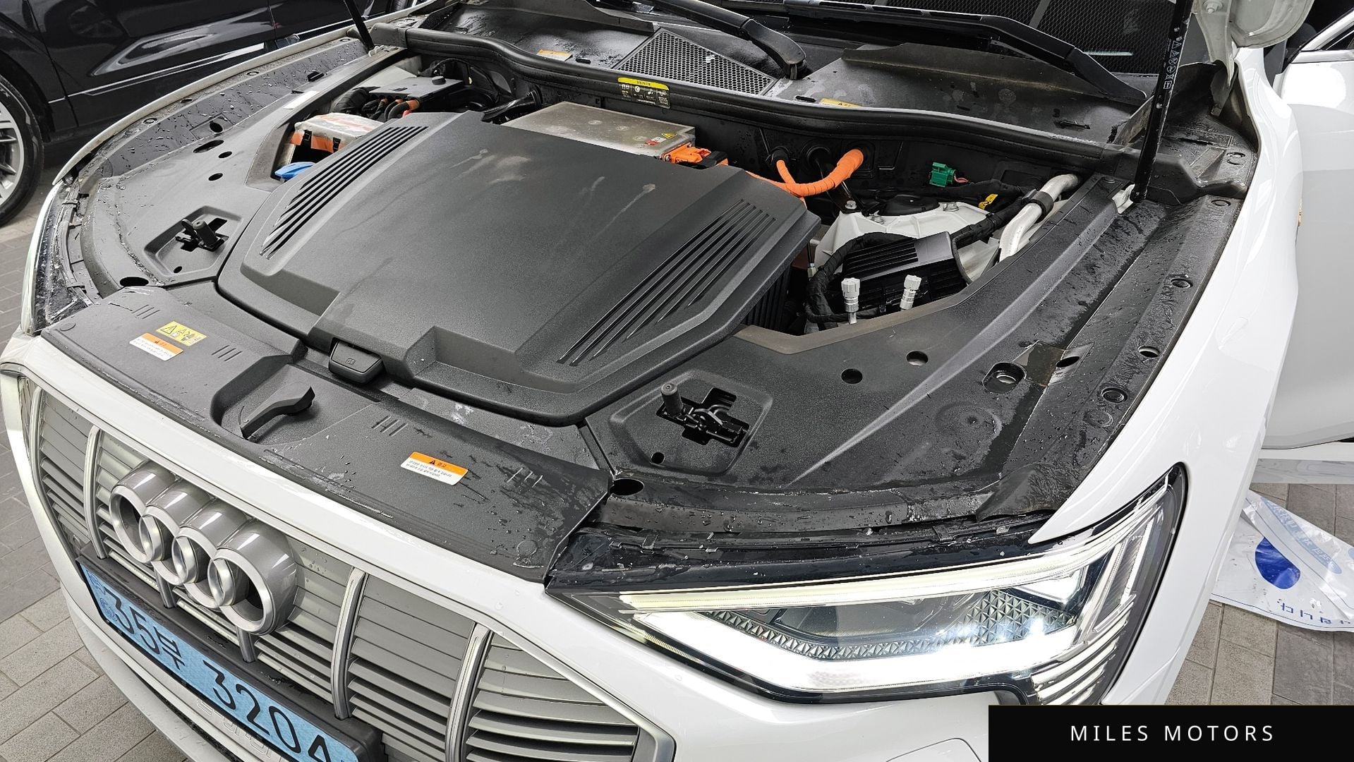 Audi e-tron 2021 — миниатюра 6