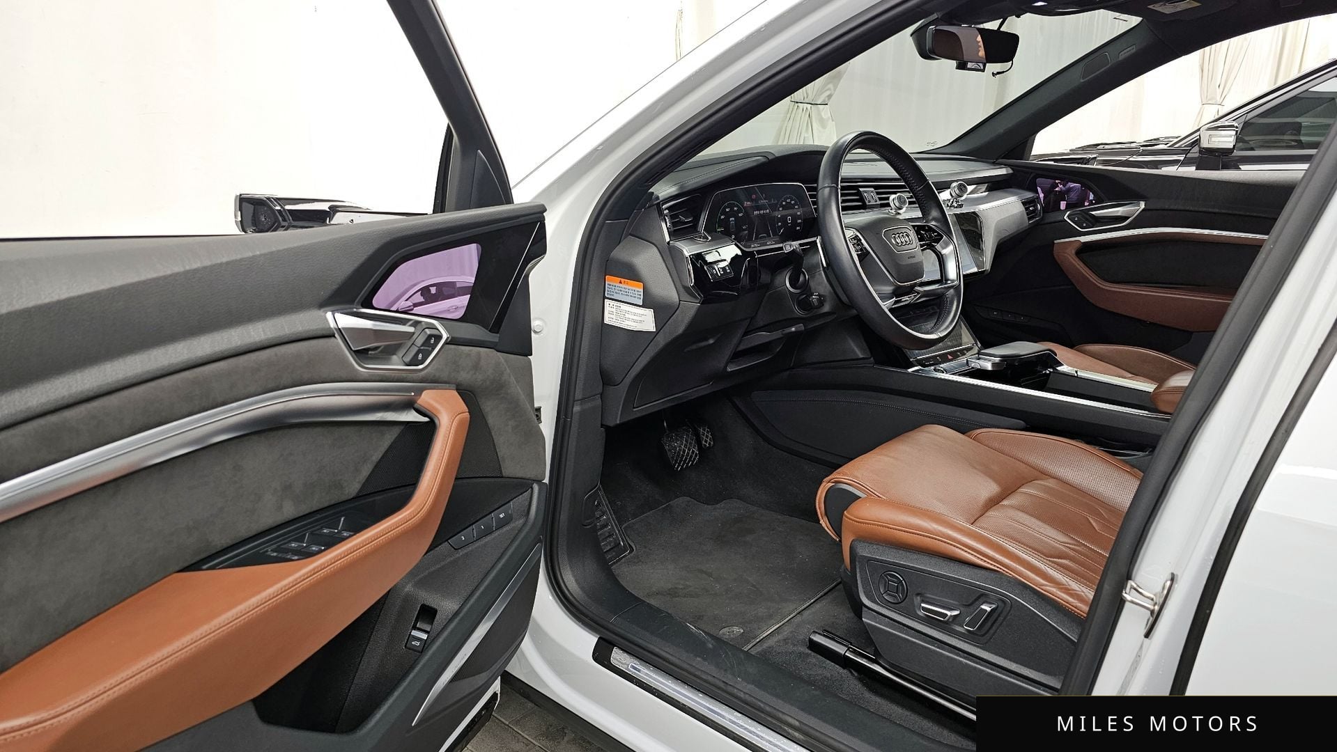 Audi e-tron 2021 — миниатюра 10
