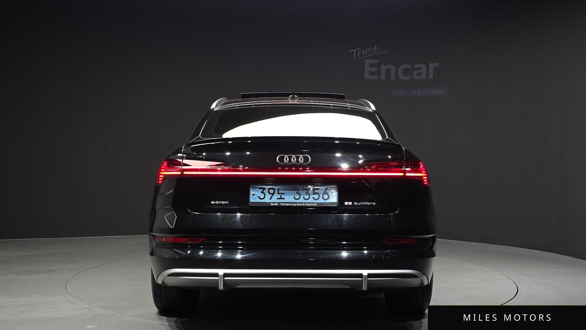 Audi e-tron 2022 — миниатюра 4