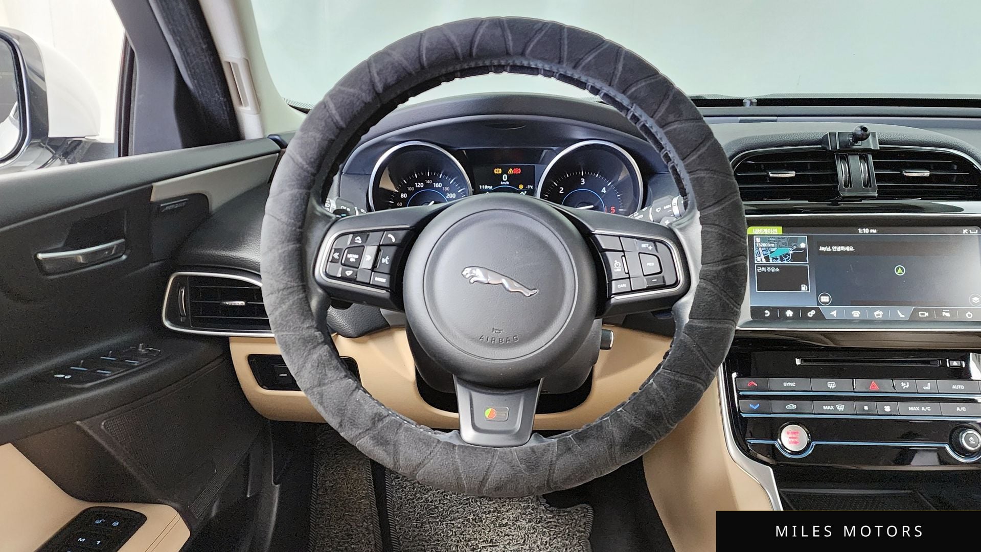 Jaguar XE 2017 — миниатюра 13