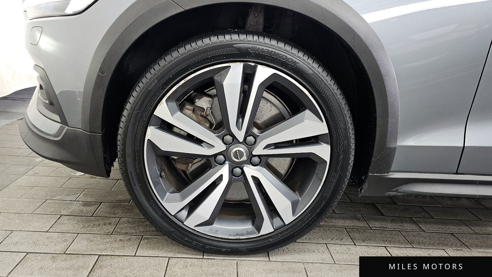 Volvo V60 2020 — миниатюра 5