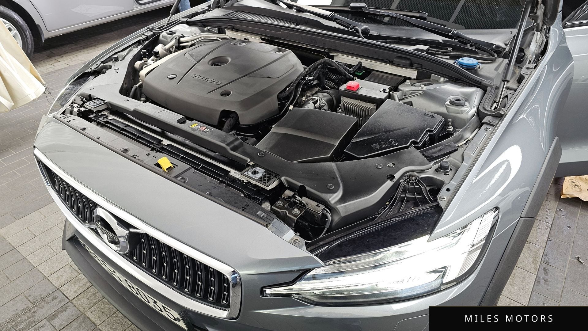 Volvo V60 2020 — миниатюра 6