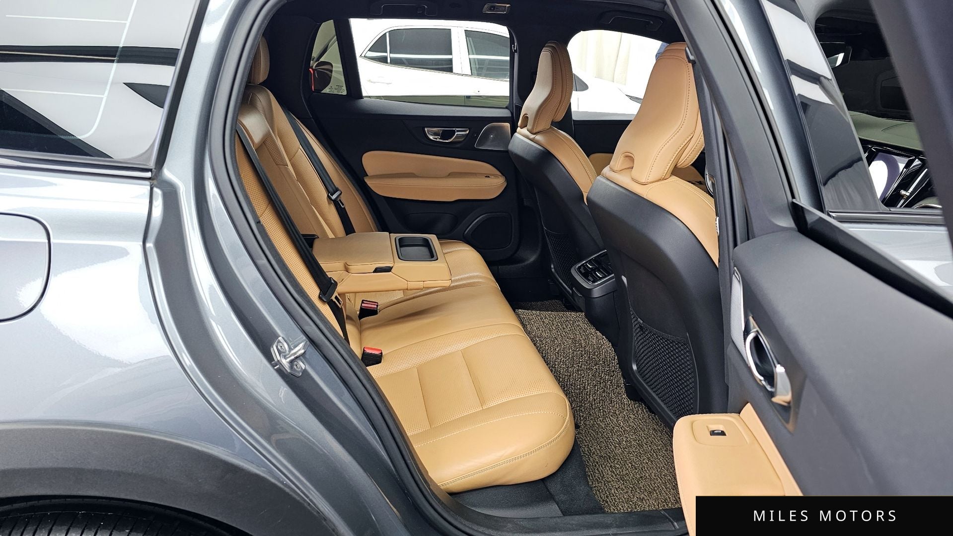 Volvo V60 2020 — миниатюра 12