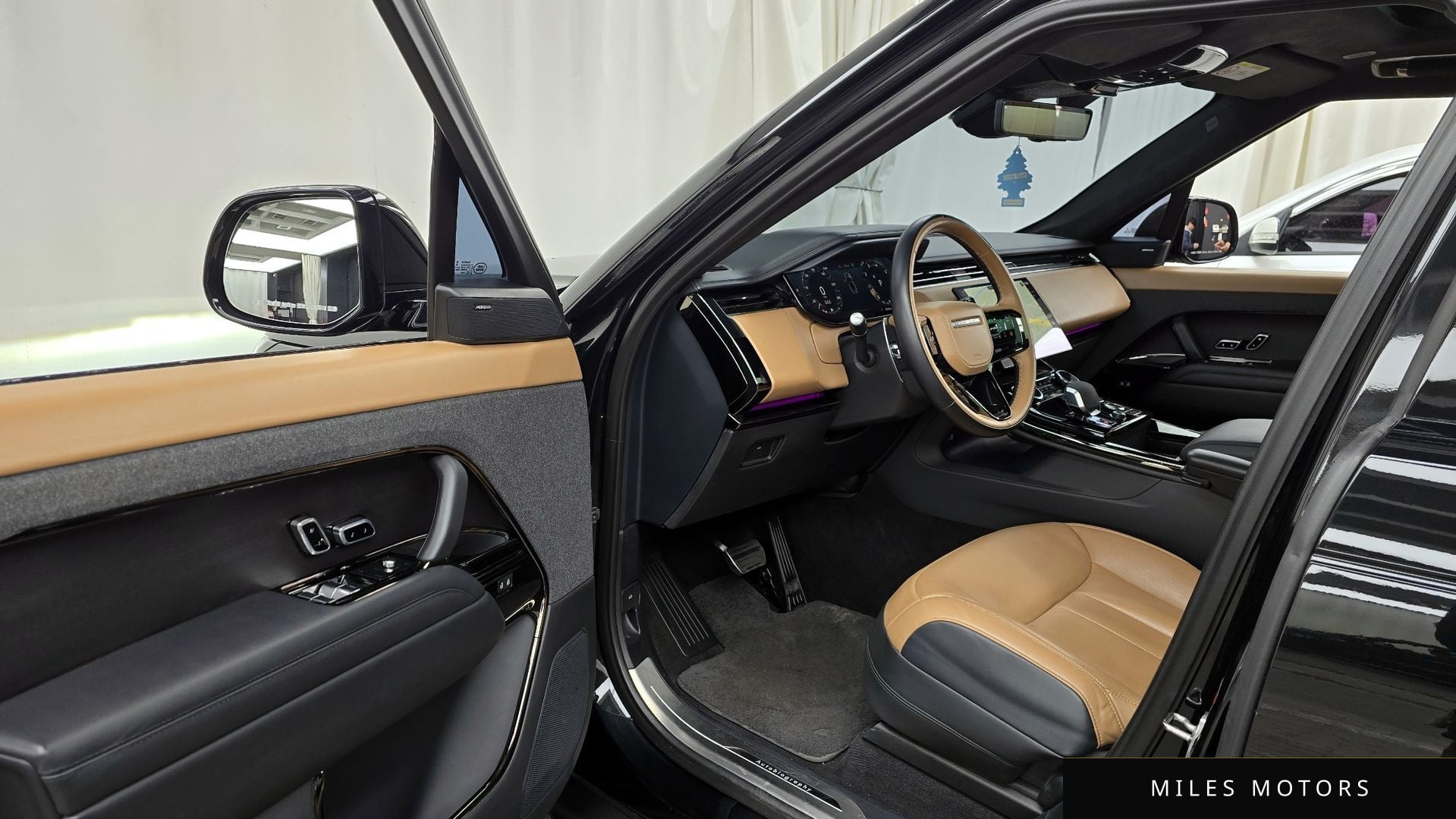 Land Rover Range Rover Sport 2023 — миниатюра 10