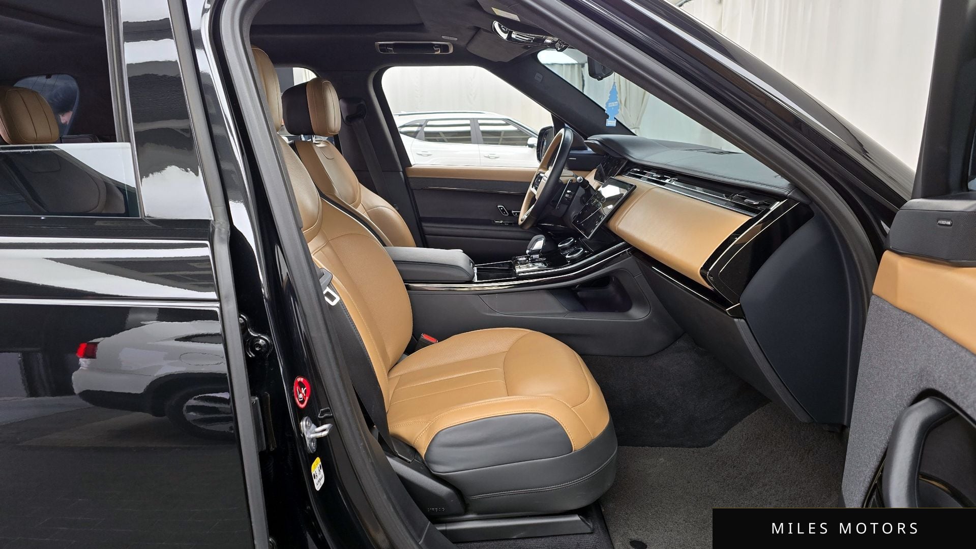 Land Rover Range Rover Sport 2023 — миниатюра 11