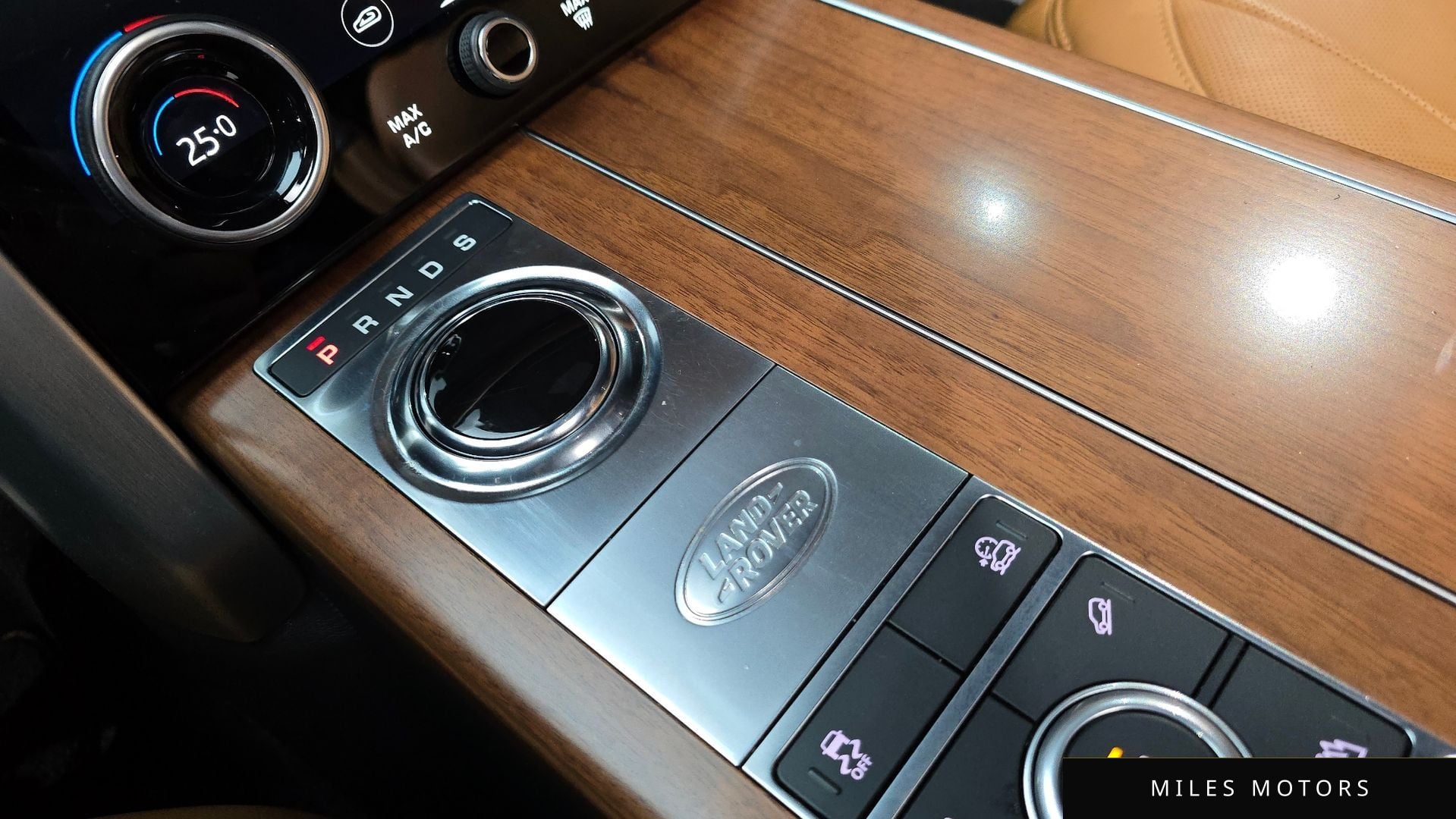 Land Rover Range Rover 2018 — миниатюра 9