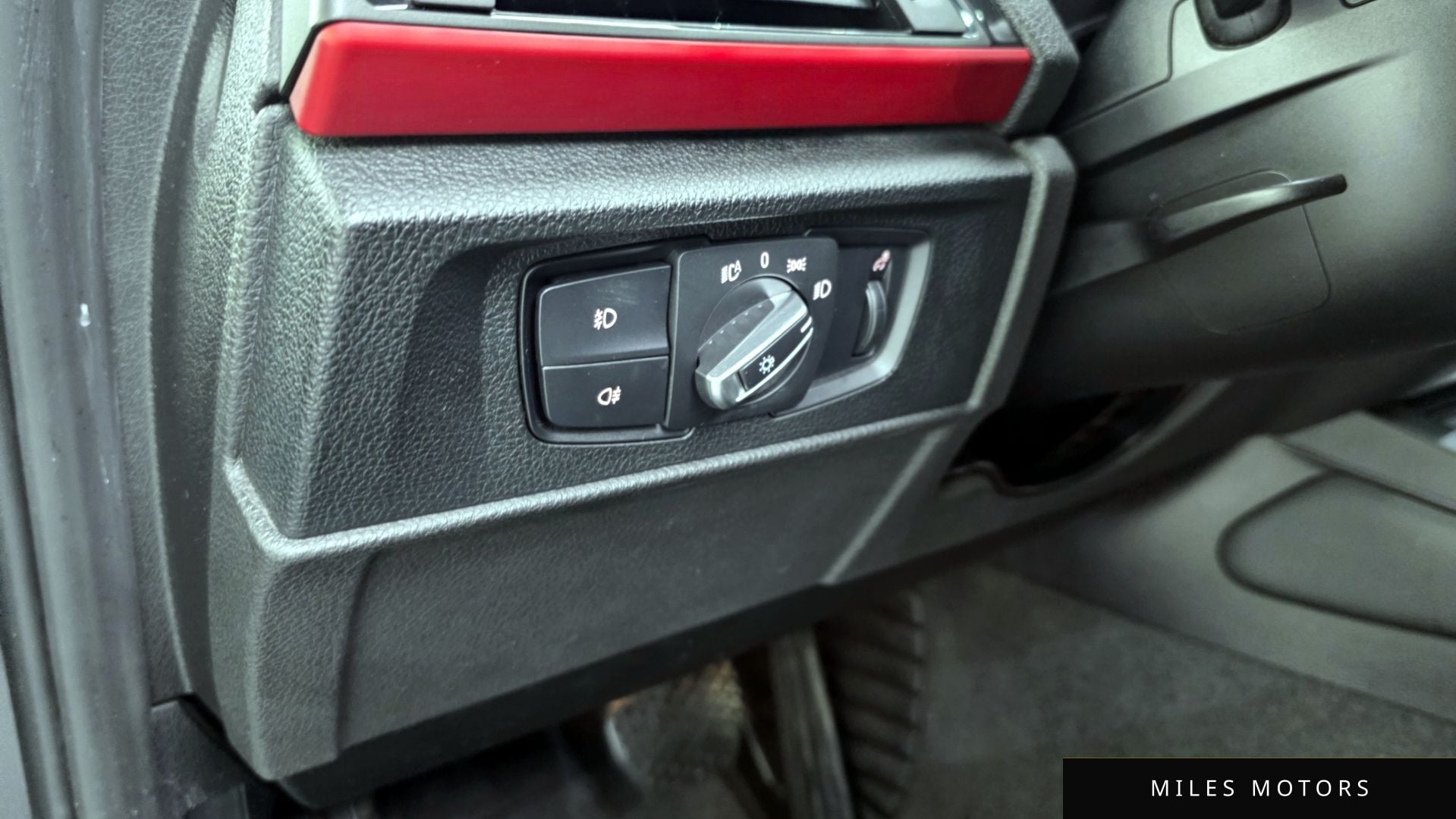BMW 1시리즈 (F20) 2015 — миниатюра 17