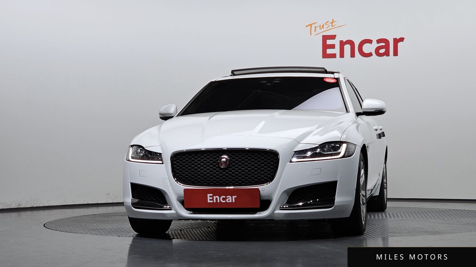Jaguar XF (X260) 2018 — миниатюра 3
