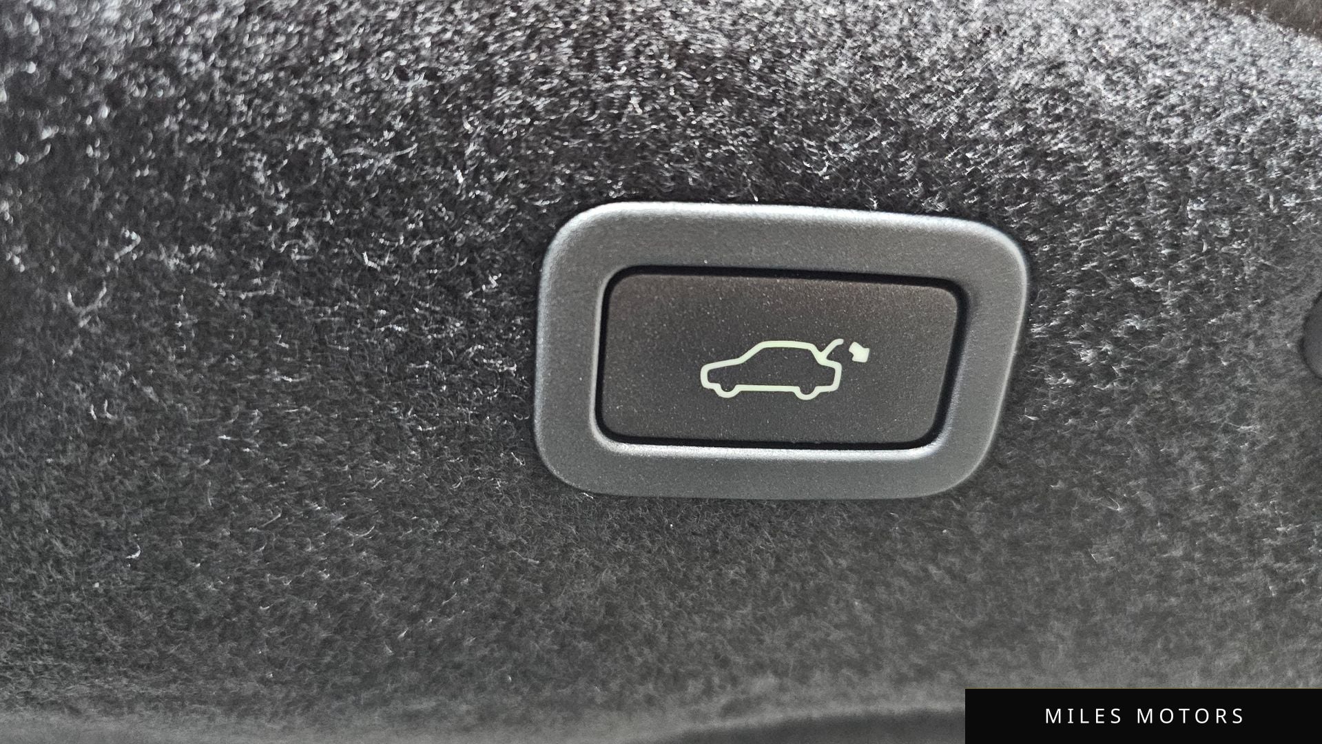 Jaguar XF (X260) 2018 — миниатюра 20