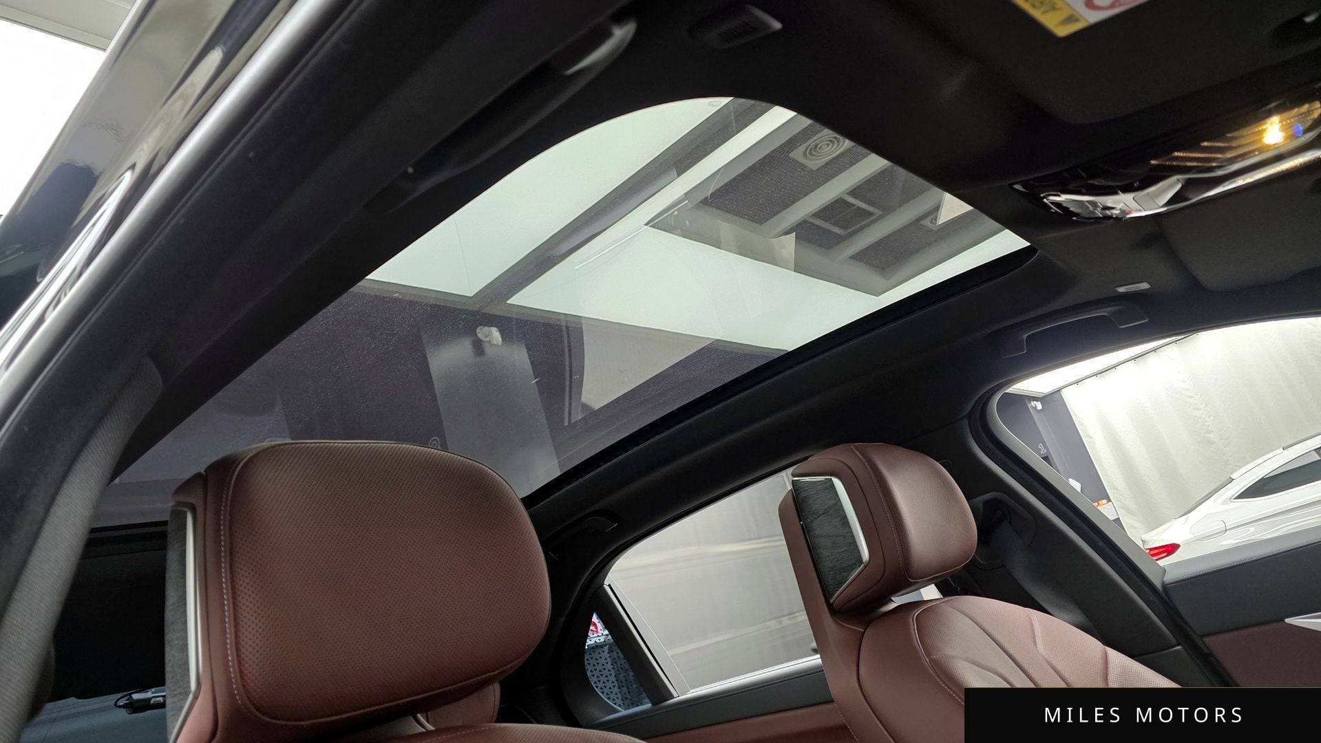 BMW 7 Series (G70) 2024 — миниатюра 17