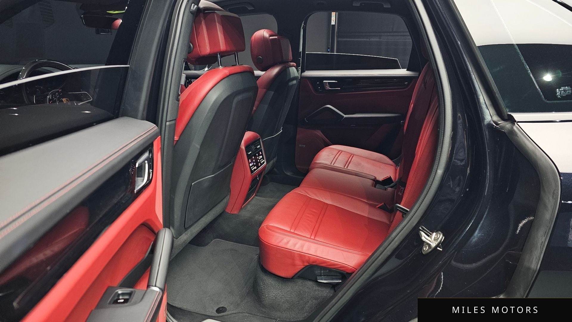 Porsche 카이엔 (PO536) 2021 — миниатюра 12