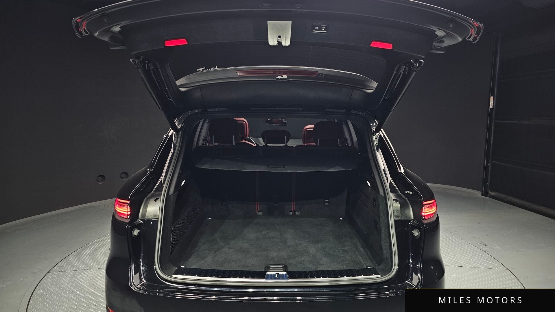 Porsche 카이엔 (PO536) 2021 — миниатюра 20